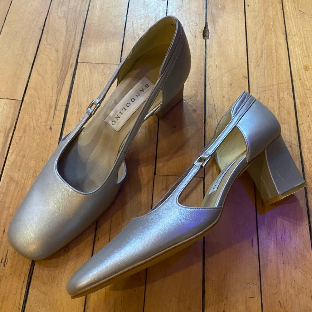 Bandolino Silver Heels